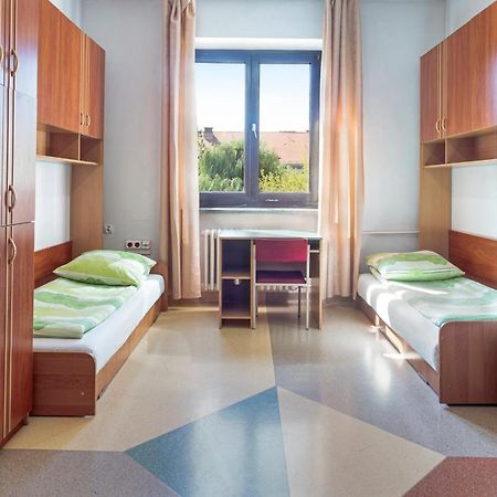 Dizzy Daisy Hostel Wroclaw Dış mekan fotoğraf