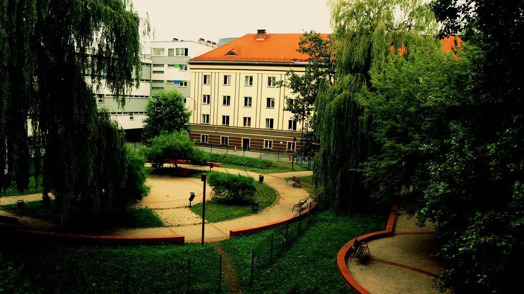 Dizzy Daisy Hostel Wroclaw Dış mekan fotoğraf