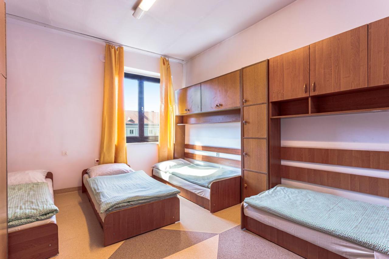 Dizzy Daisy Hostel Wroclaw Dış mekan fotoğraf